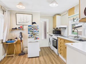 Kitchen - click for photo gallery